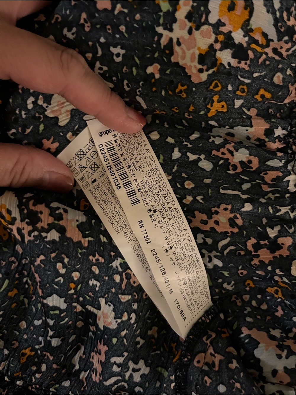 Zara Black Blouse with Peach and Cream Floral Print - Picture 4 of 4
